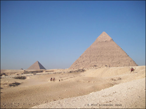 Three Egypian pyramides Cairo